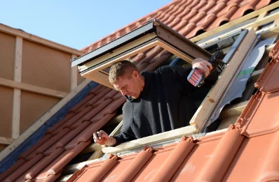 Pose de fenêtres de toit Velux à Vielleségure